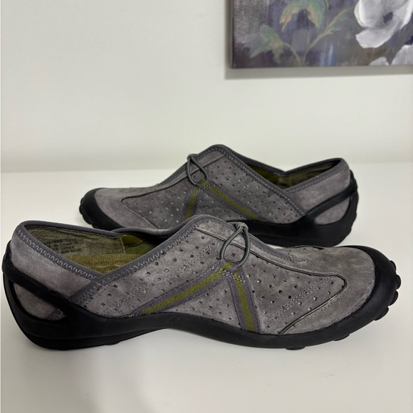 Clark’s Privo Women’s Size 8.5 Gray Suede shoes - Picture 2 of 10